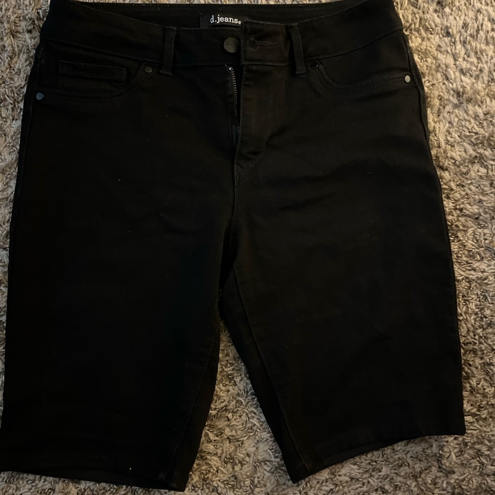 D. Jeans black Shorts